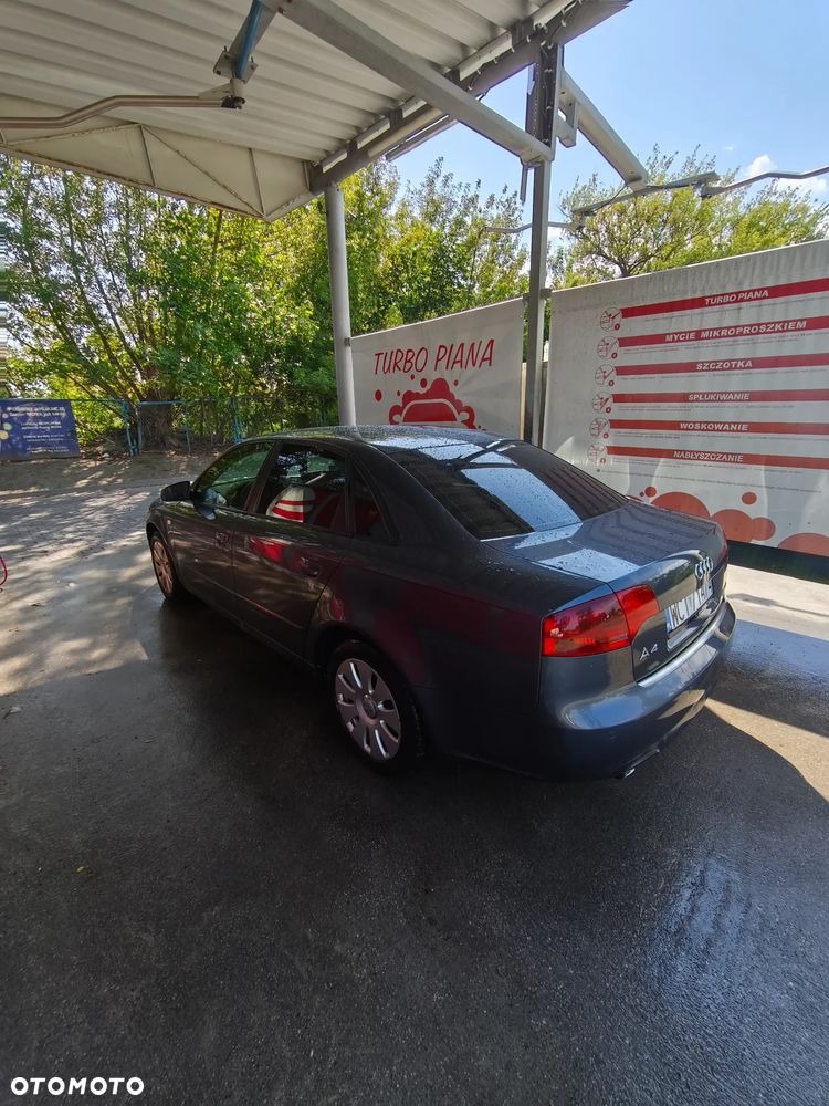 Audi A4 Limousine 2.0 TDI - 6