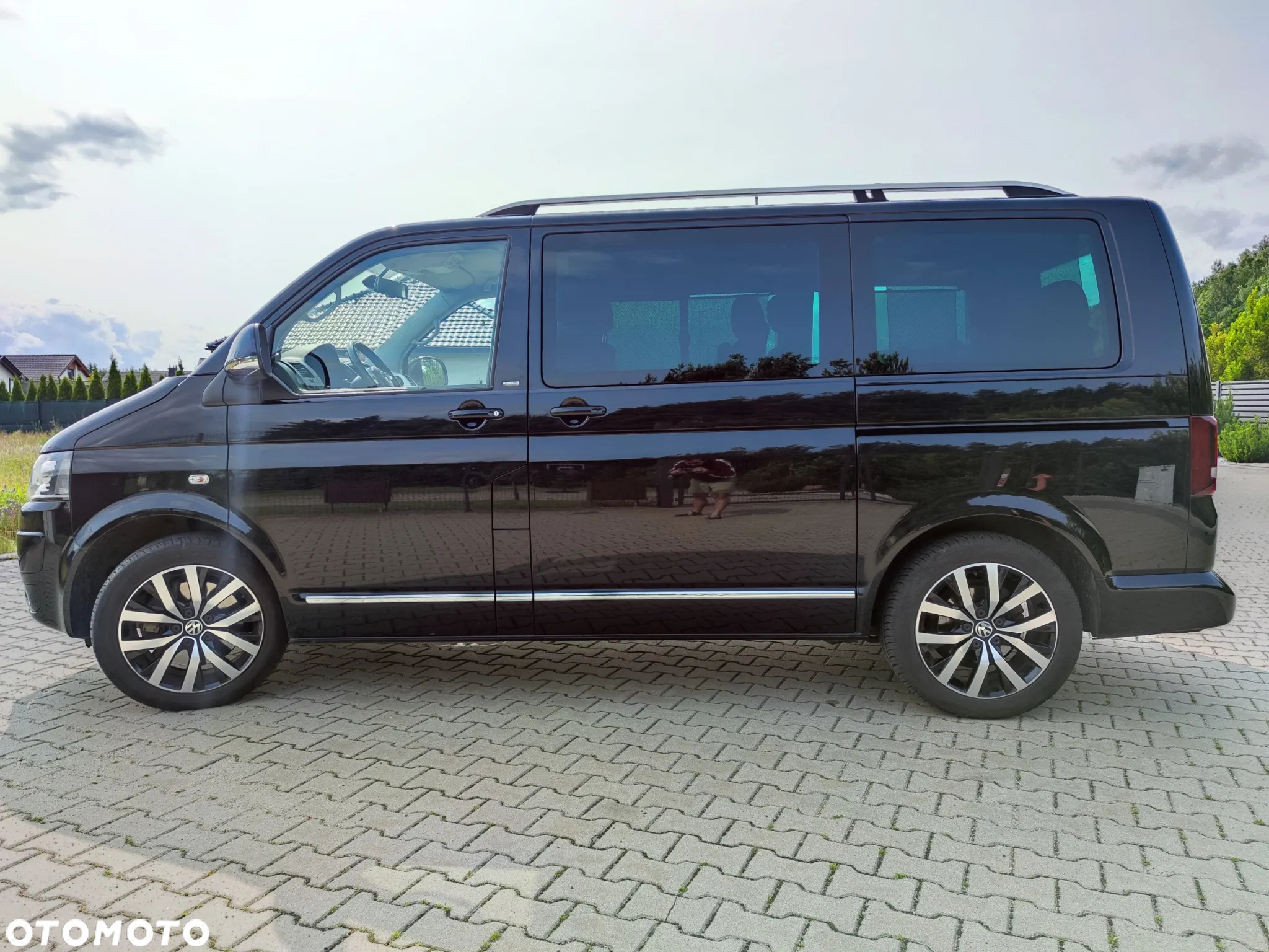 Volkswagen Multivan - 10