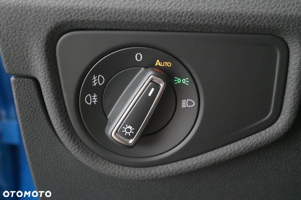 Volkswagen Touran - 24