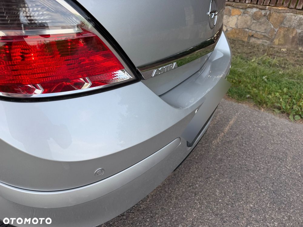 Opel Astra 1.6 Enjoy - 26