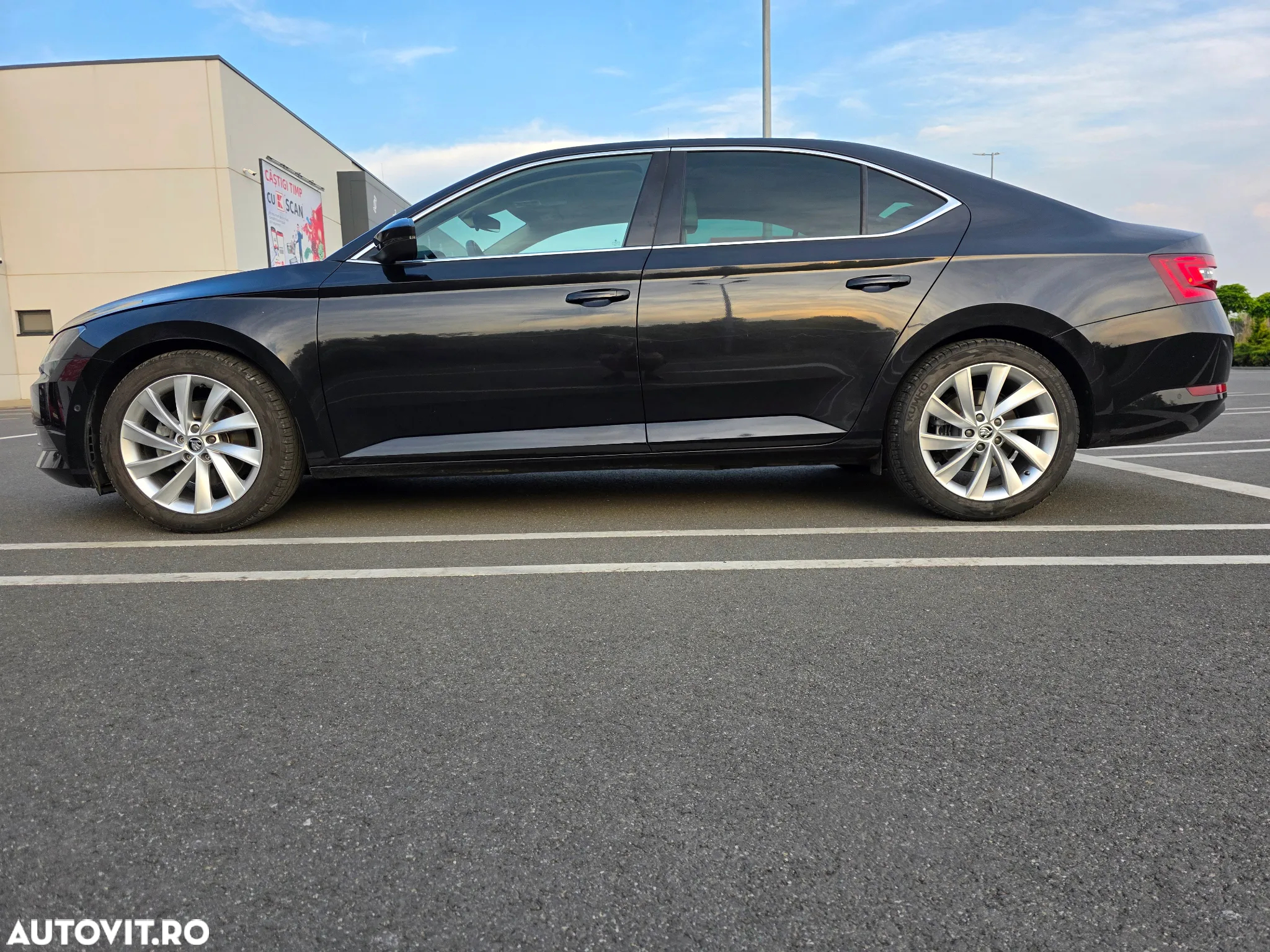 Skoda Superb 2.0 TDI DSG Style - 6