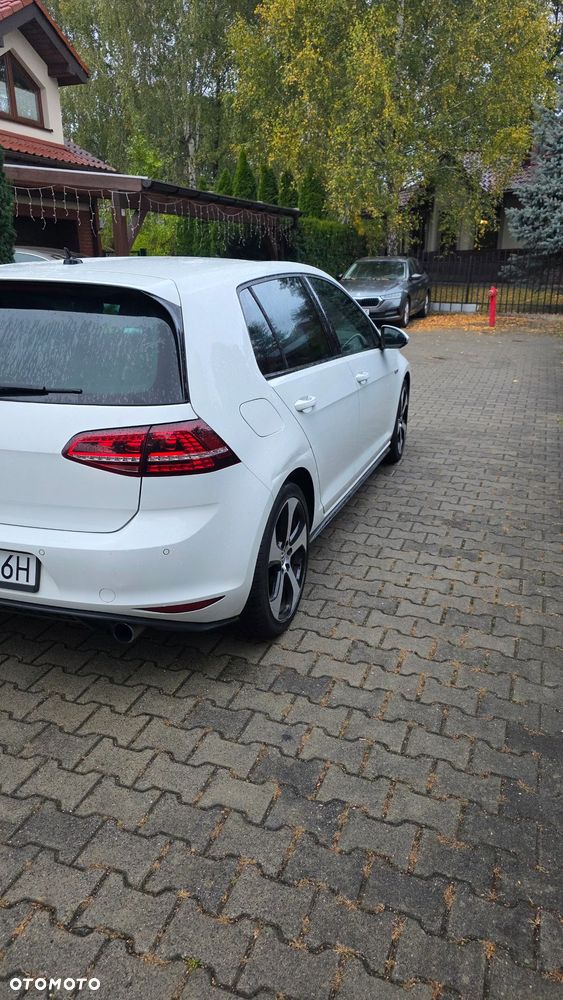Volkswagen Golf 2016 photo 4