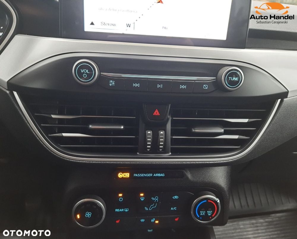 Ford Focus 1.5 EcoBlue STart-Stopp-System TITANIUM - 28