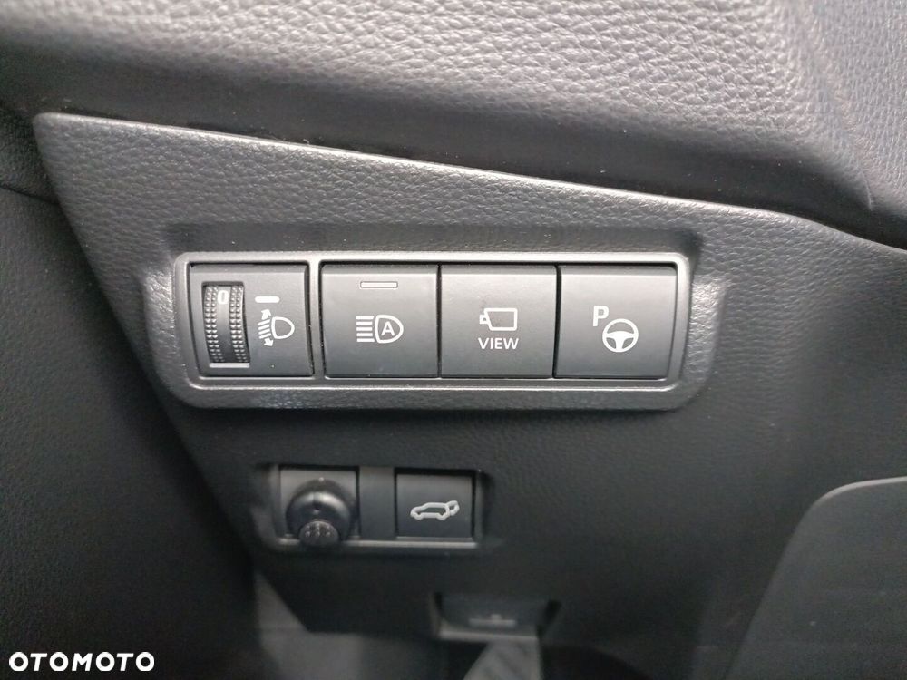 Toyota Corolla Cross 2.0 Hybrid Executive AWD - 21