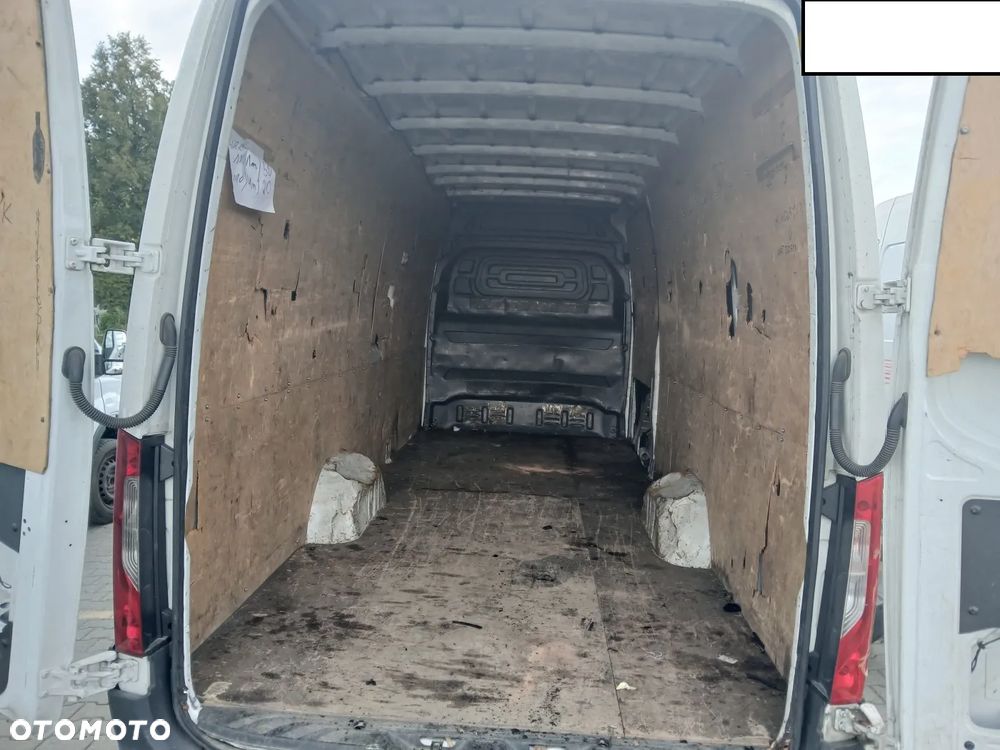 Mercedes-Benz sprinter - 10