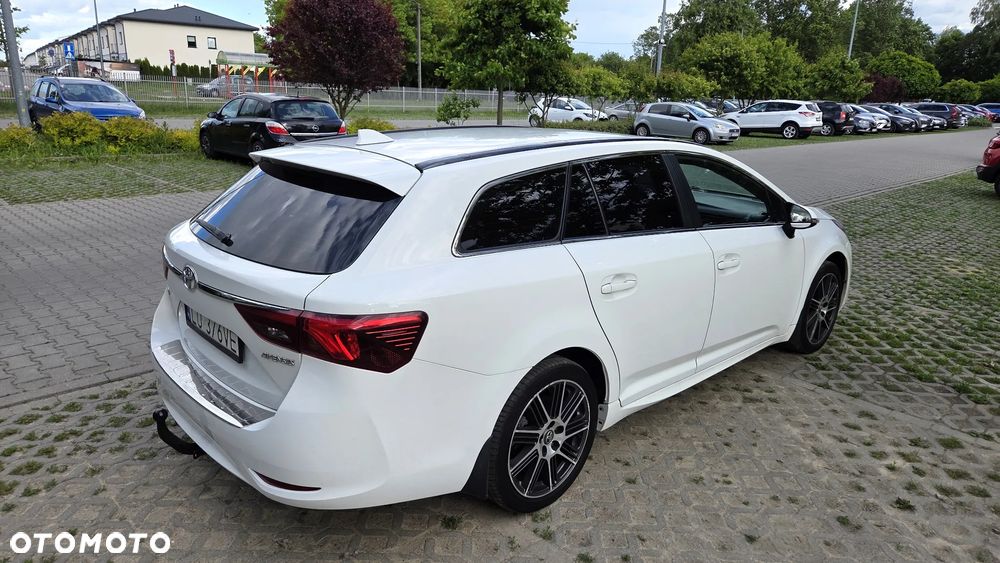 Toyota Avensis 1.6 Business Edition - 6
