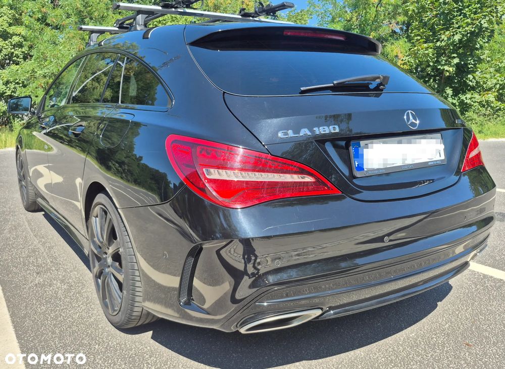 Mercedes-Benz CLA 180 7G-DCT AMG Line - 5