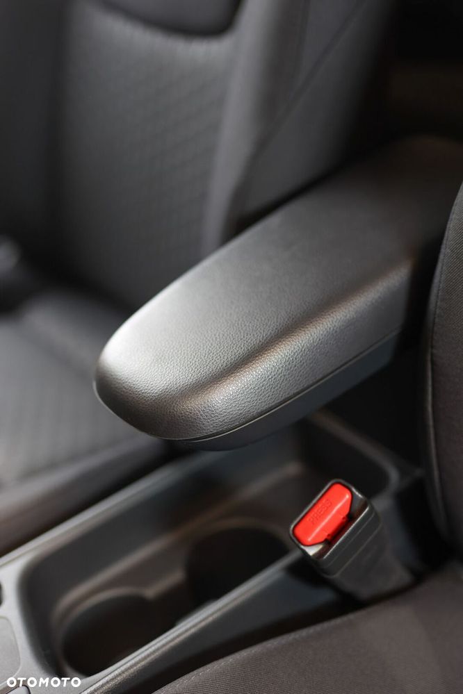 Toyota Yaris Cross Hybrid 1.5 Comfort - 32