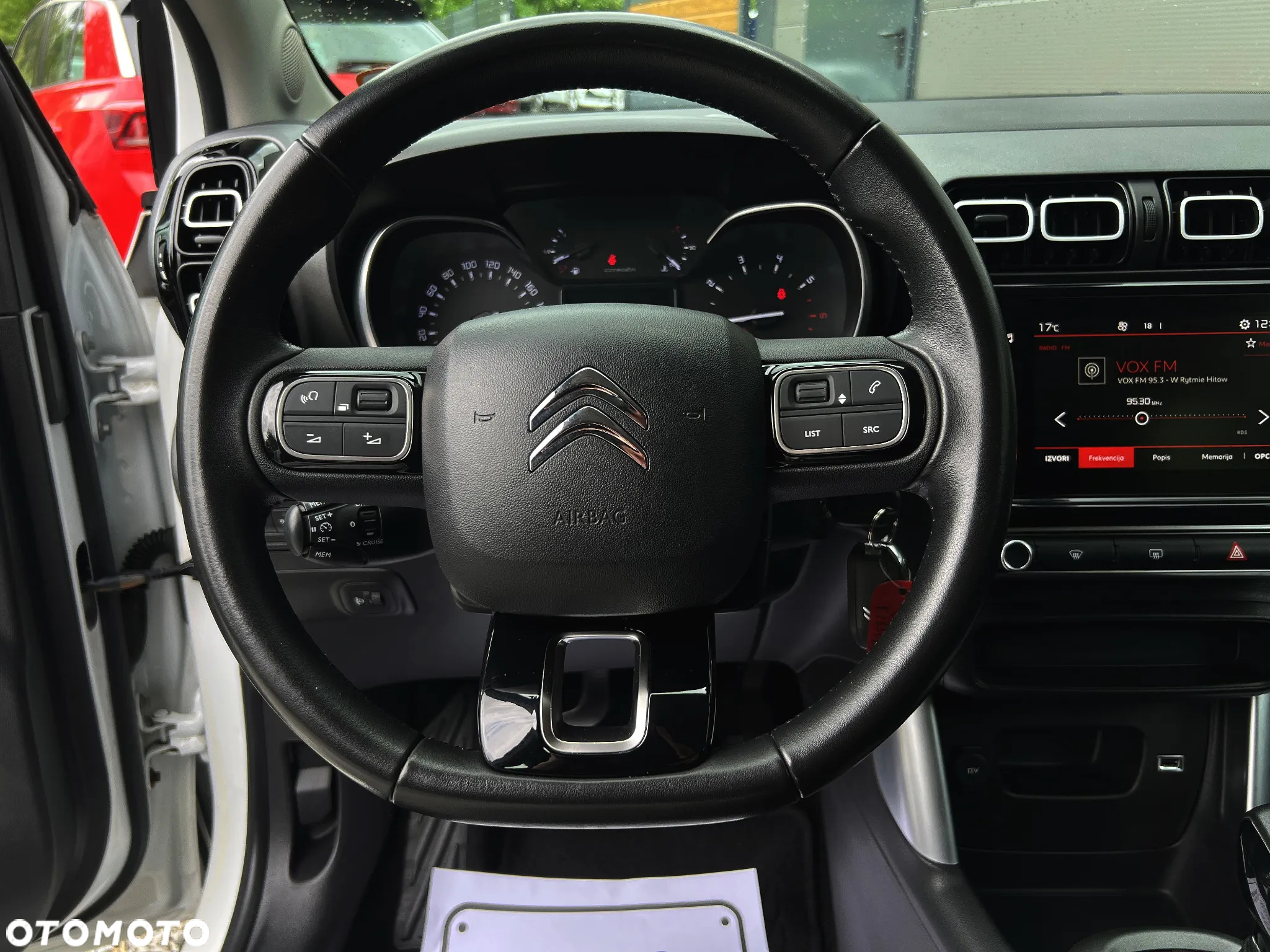 Citroën C3 Aircross 1.6 BlueHDi Shine S&S - 30