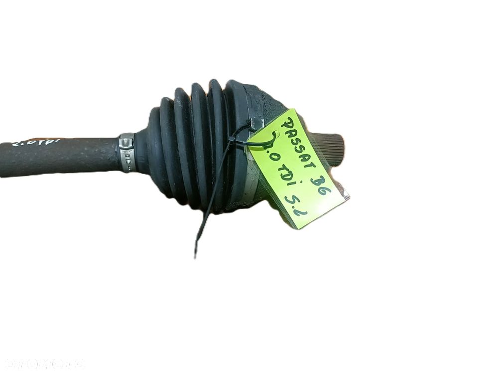 VOLKSWAGEN PASSAT B6 05-10 2,0 TDI półoś półośka lewa * - 2