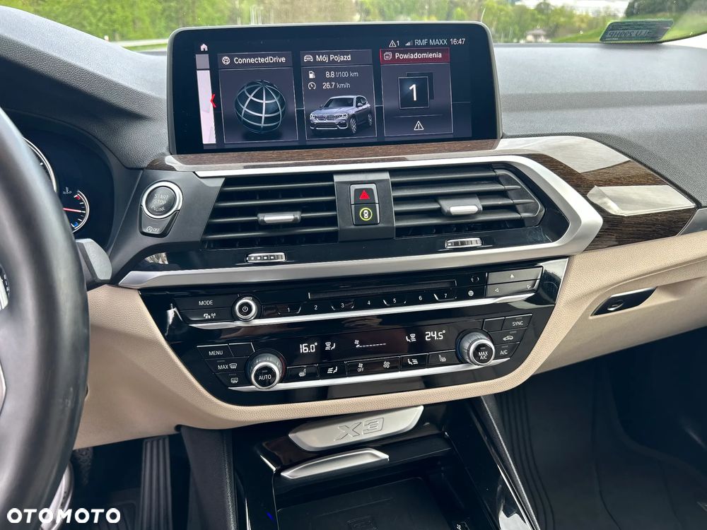 BMW X3 xDrive20d Luxury Line - 14