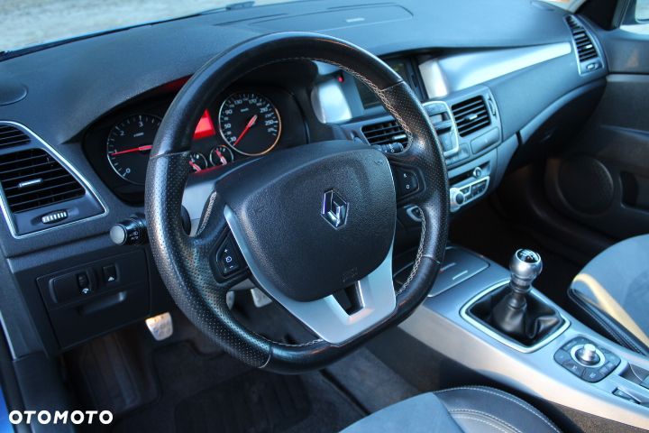 Renault Laguna 2.0 dCi Bose Edition - 16