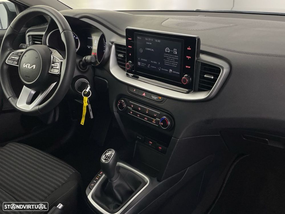 Kia XCeed 1.0 T-GDI Drive - 24