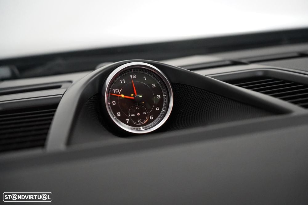 Porsche Panamera 4 PDK - 11