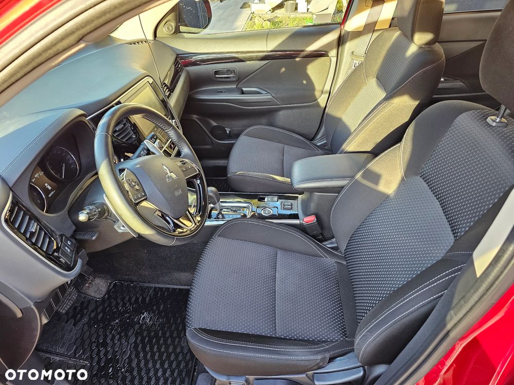 Mitsubishi Outlander 2.0 Intense Comfort 4WD CVT - 7