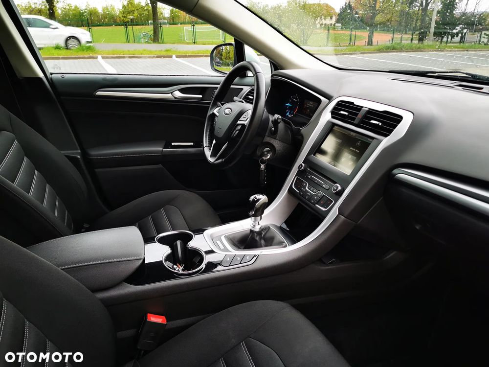 Ford Mondeo 2.0 TDCi STart-Stopp Titanium - 10