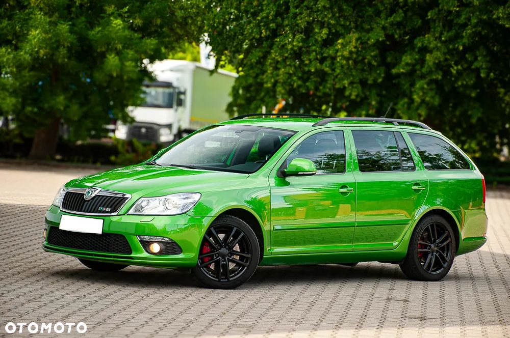 Skoda Octavia 2.0 TSI RS - 9