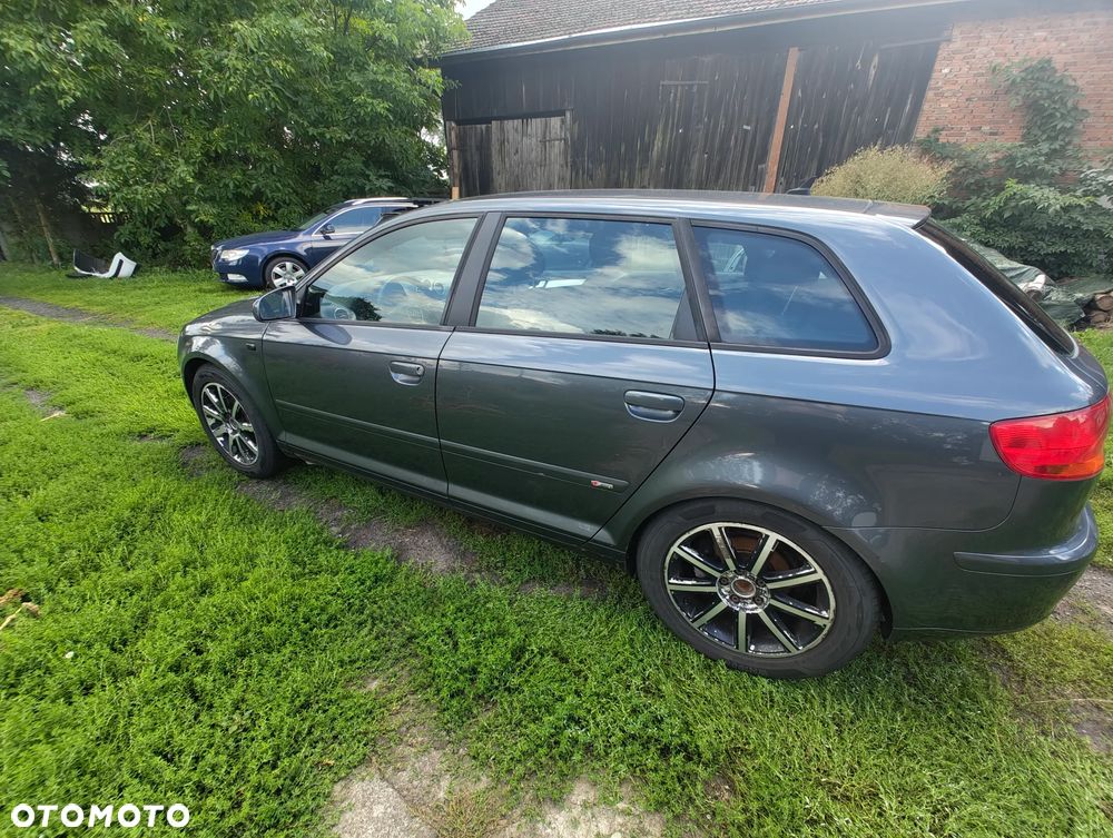 Audi A3 Sportback 2.0 TDI Ambiente - 8