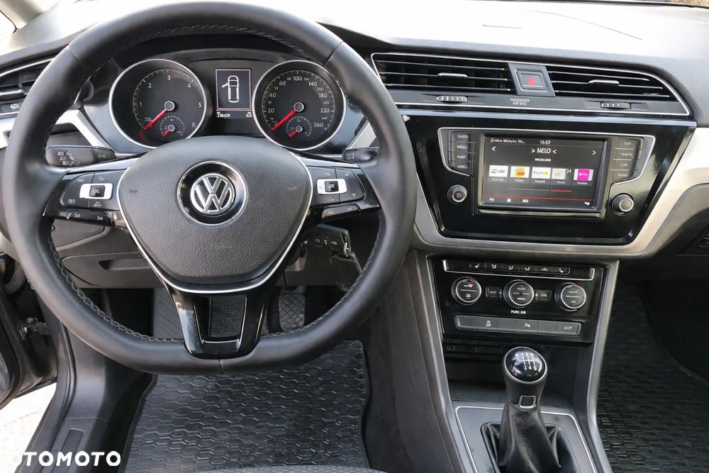 Volkswagen Touran 1.6 TDI BMT Comfortline - 10