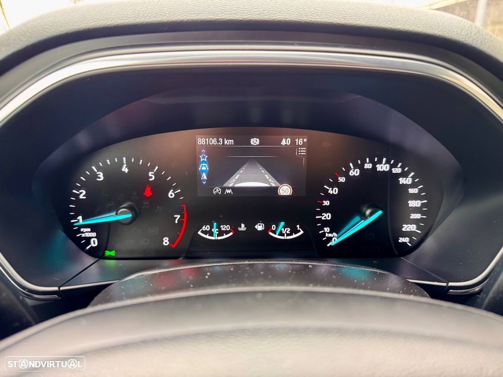 Ford Focus 1.0 EcoBoost Titanium - 31