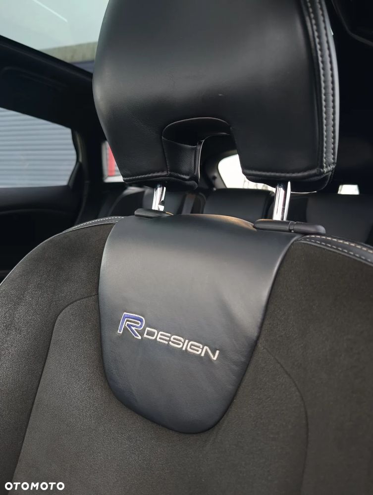 Volvo V40 T3 R Design - 23