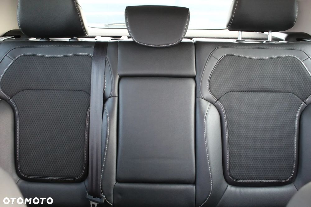 Renault Megane 1.2 16V TCe Bose EDC EU6 - 21