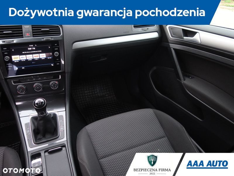 Volkswagen Golf Variant - 9