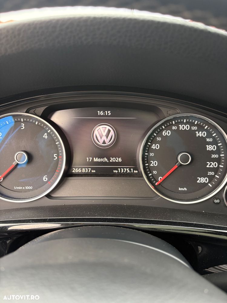 Volkswagen Touareg 3.0 V6 TDI BMT - 9