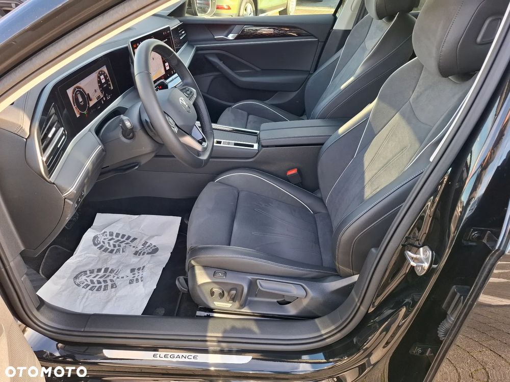 Volkswagen Passat Variant 2.0 TDI SCR DSG Elegance - 10