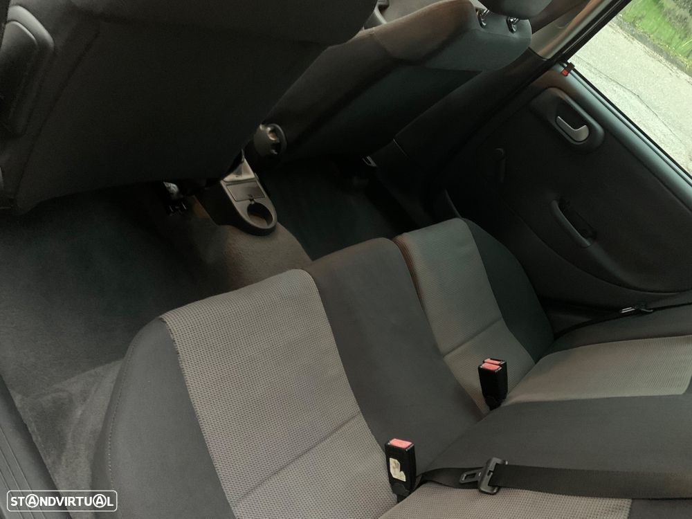 Opel Corsa 1.2 16V Cosmo - 11