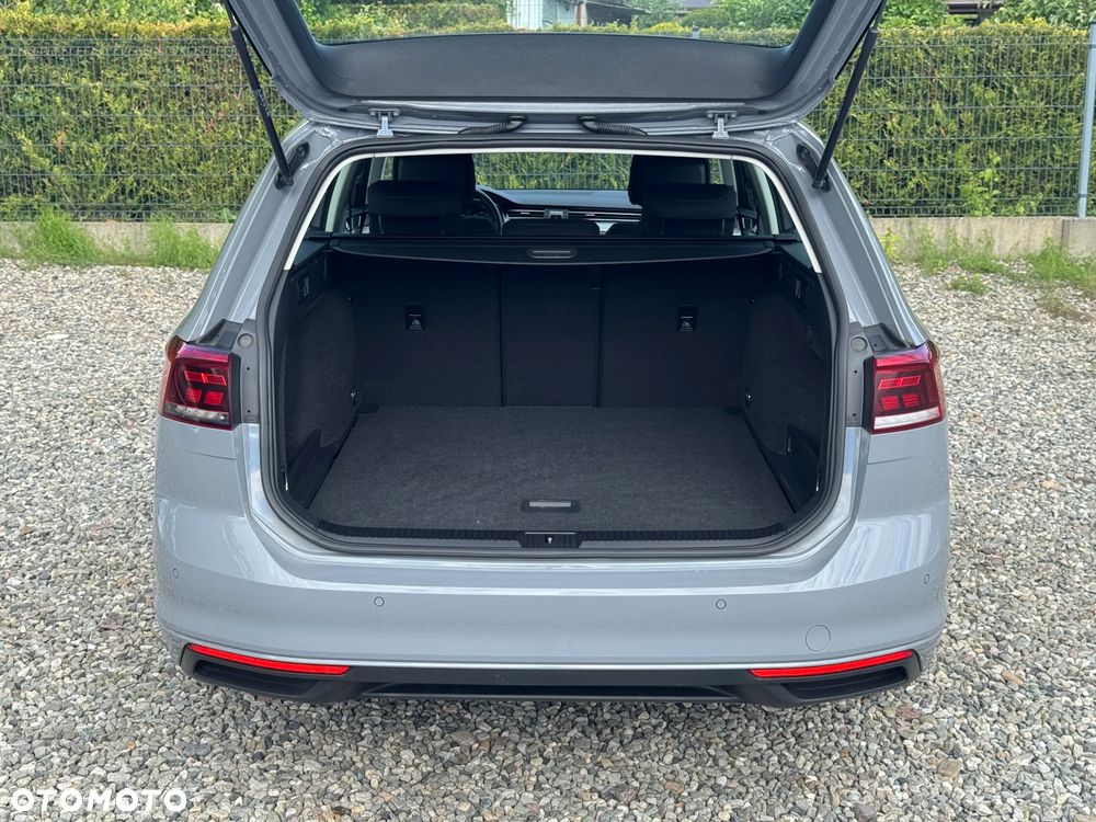 Volkswagen Passat 2.0 TSI Business DSG - 35