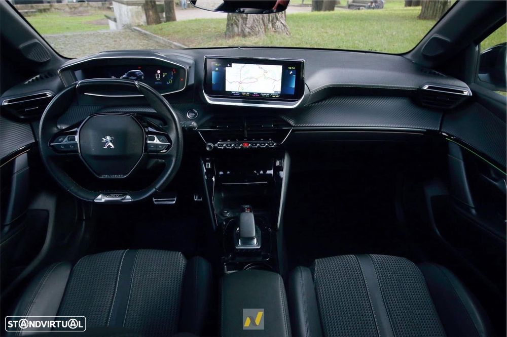 Peugeot e-208 50 kWh GT - 11