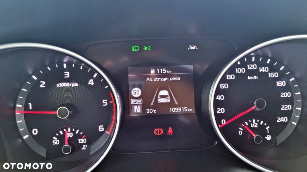 Kia Ceed 1.6 CRDi mHEV L Business Line - 21