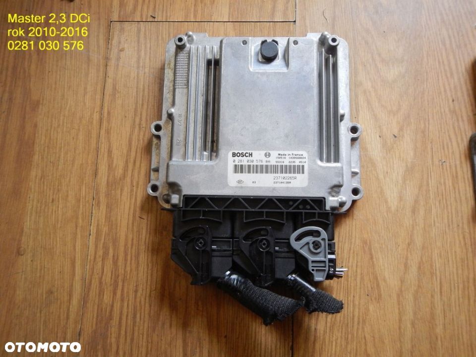 Master III po 2010 BOSCH 0281 030 576 sterownik - 2
