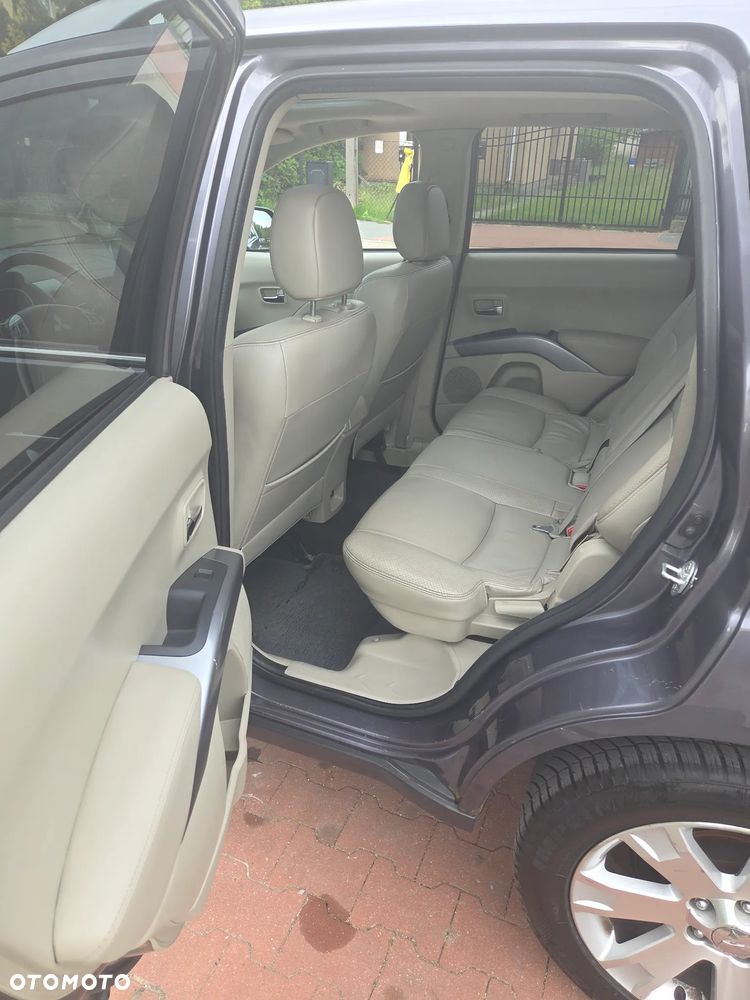 Mitsubishi Outlander 2.0 DID Instyle - 6
