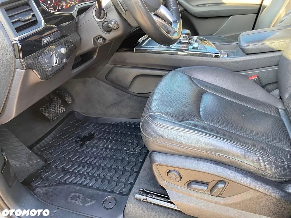 Audi Q7 - 23