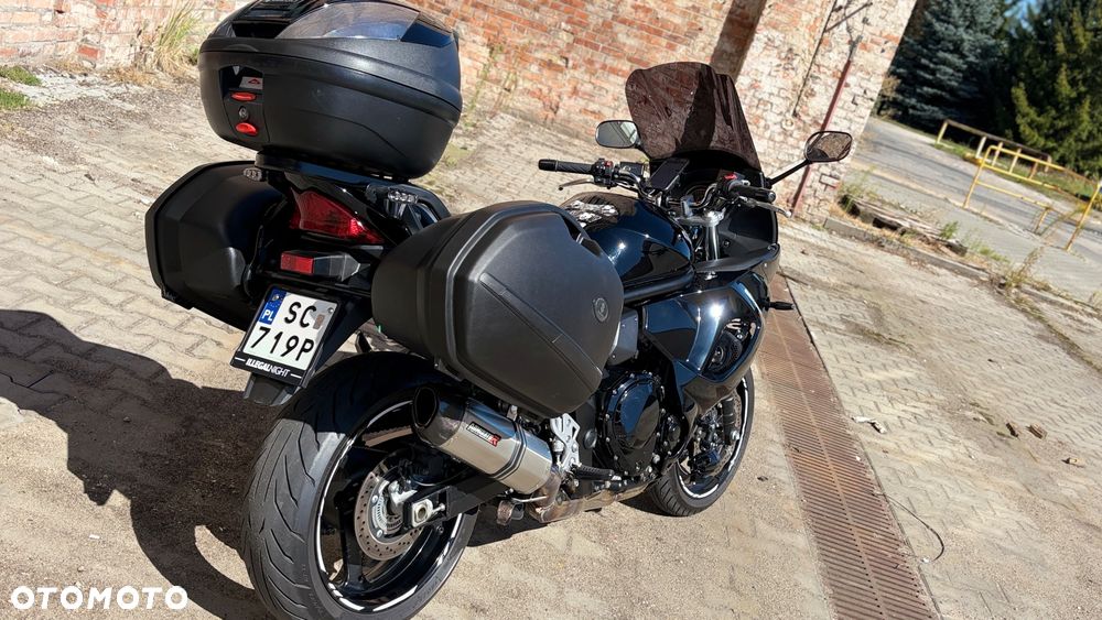 Suzuki GSX - 10