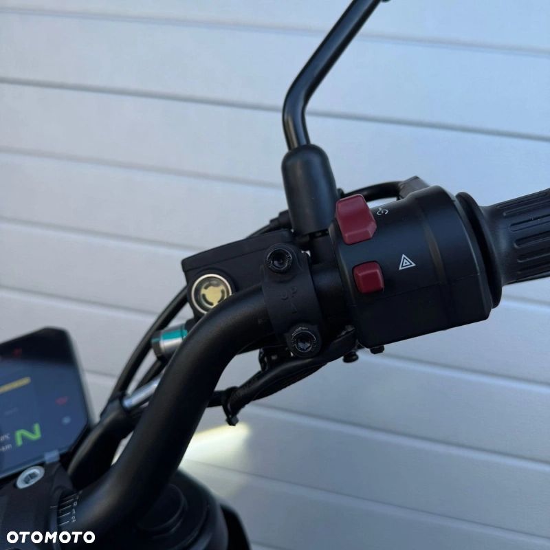 CFMoto NK - 8