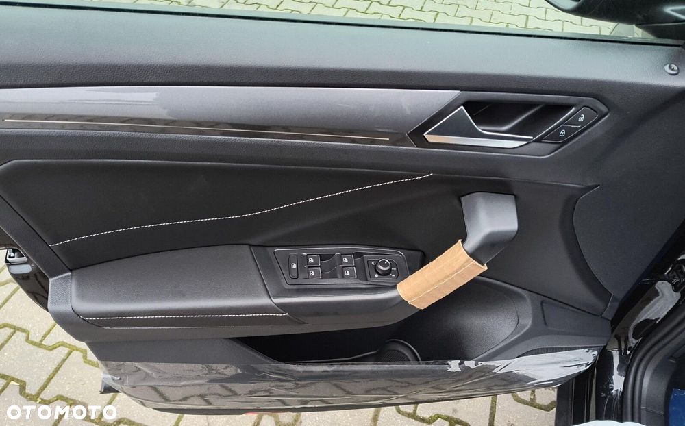 Volkswagen T-Roc 1.5 TSI Style DSG - 16