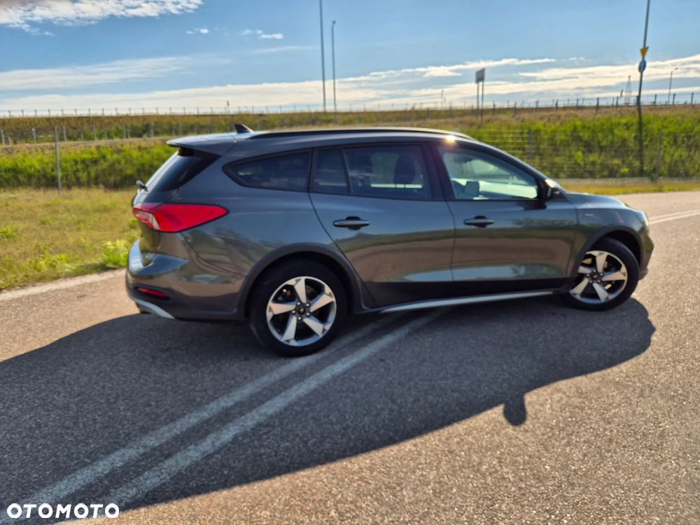 Ford Focus SW 1.0 EcoBoost Hybrid ACTIVE - 4