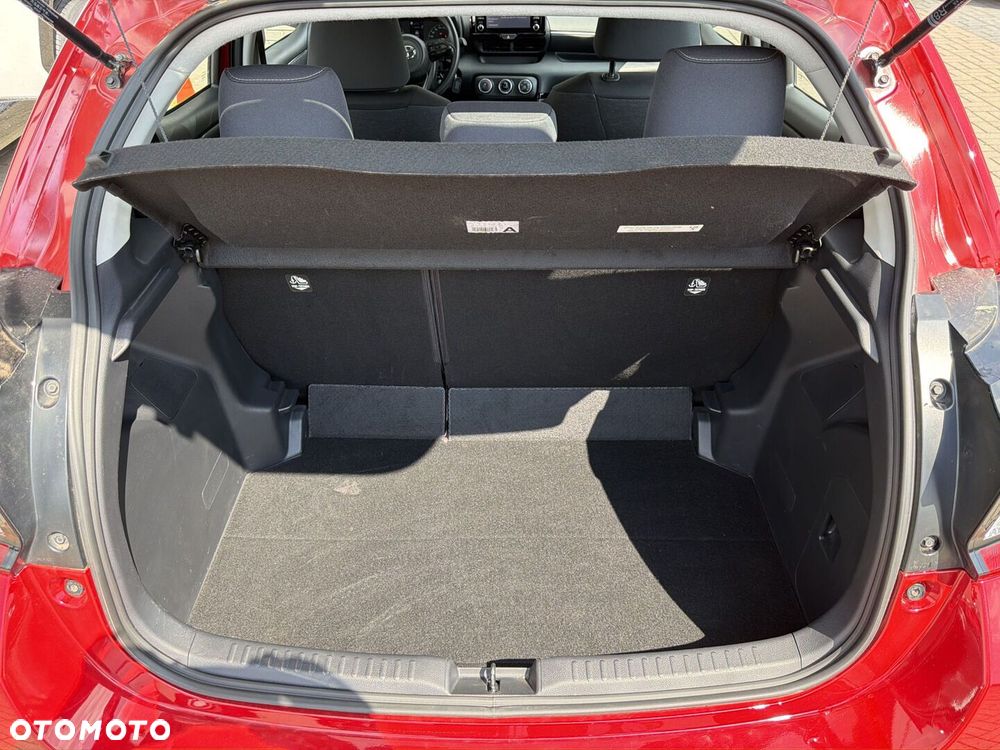 Toyota Yaris - 10