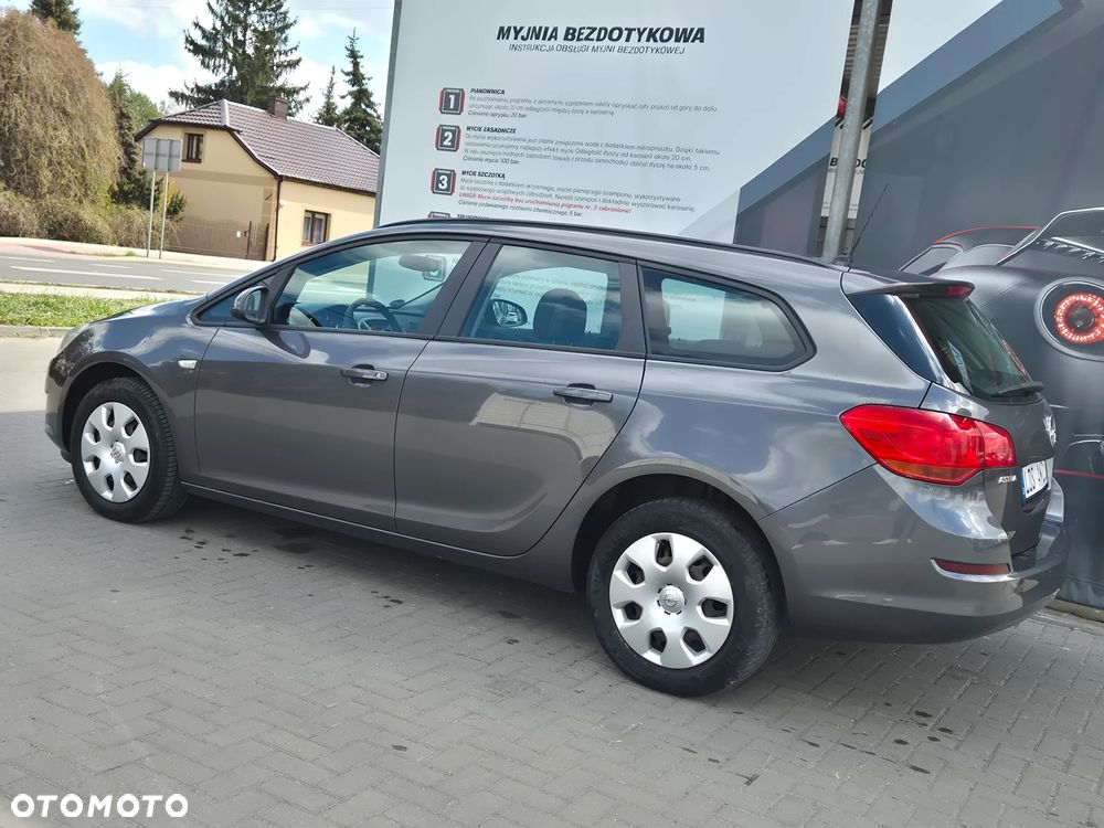 Opel Astra 1.4 Selection - 9