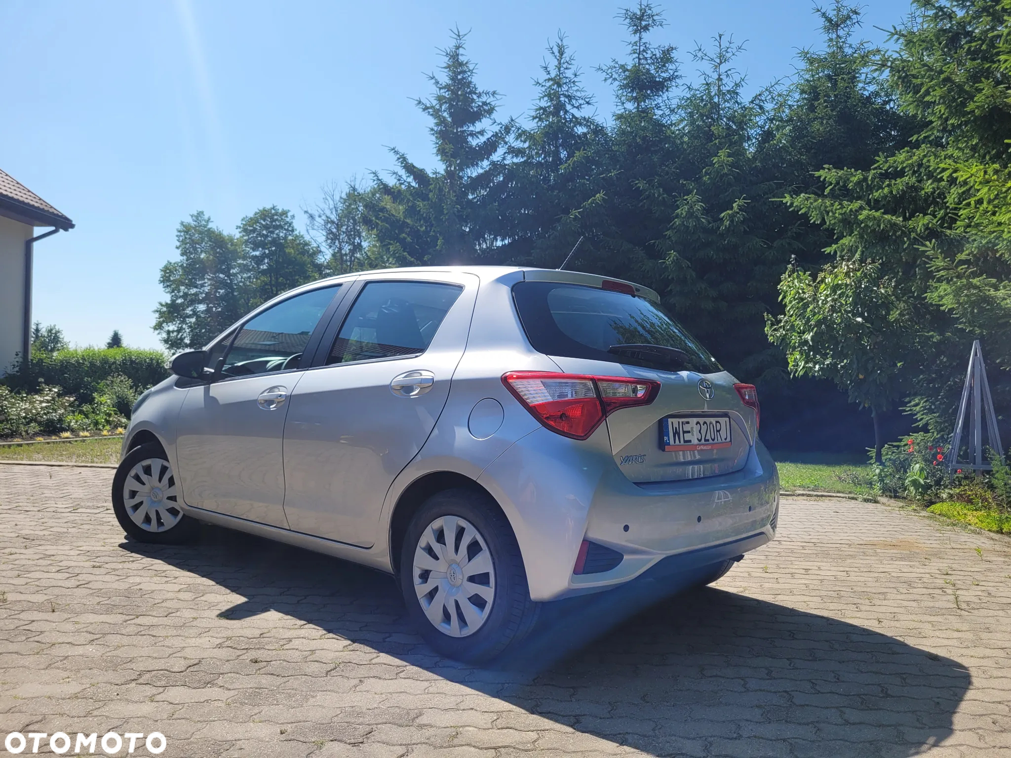 Toyota Yaris 1.0 Active EU6 - 10