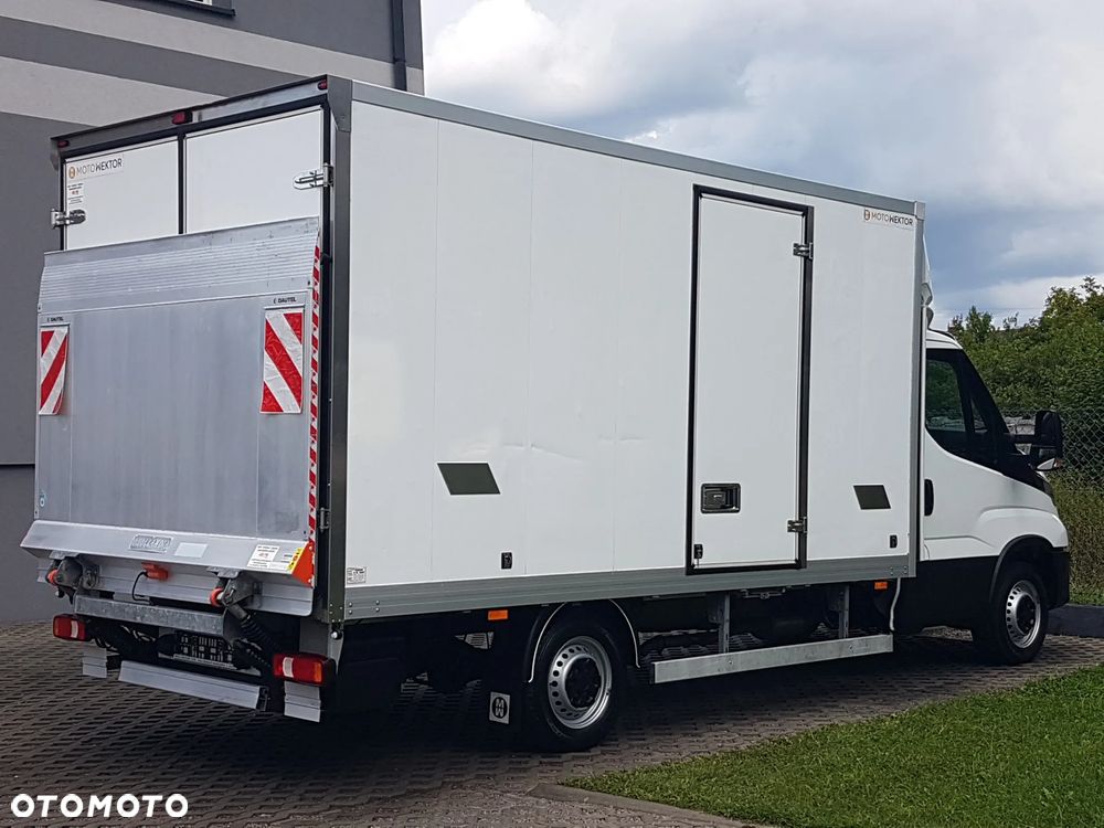 Iveco DAILY WINDA 8EP KONTENER KLIMA 4,20x2,10x2,03 KRAJOWY 35S16  3,0-160KM MANUAL 6-BIEGÓW - 4