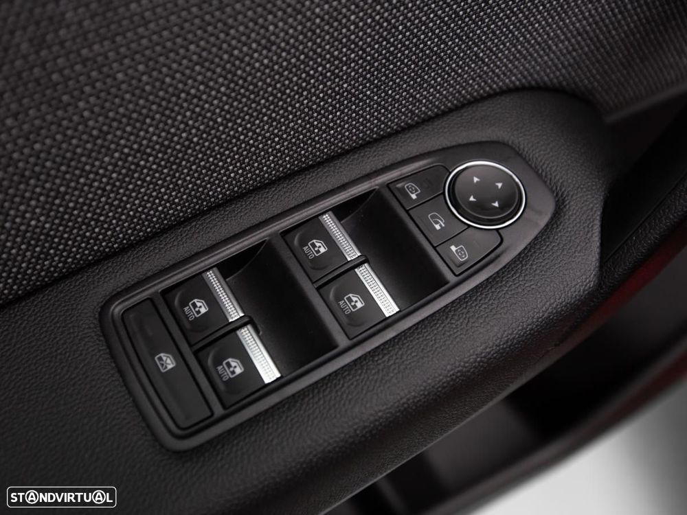 Renault Captur TCe Mild Hybrid 160 EDC TECHNO - 14