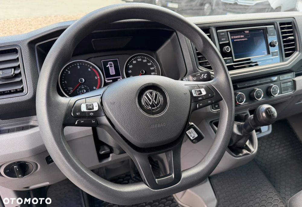 Volkswagen CRAFTER L2H1 Salon Polska Jak Nowy Pełny serwis ASO VW Trwał silnik 2.0TDI 140KM bez BiTurbo! Kamera cofania Parktroniki Przód oraz Tył, Fabryczna zabudowa przestrzeni ładunkowej, Homologacja VAT-1 Alarm, Tempomat z ogranicznikiem pręd.. MirrorLink, Android Auto, Apple Carplay, Ekran 6,5' - 21