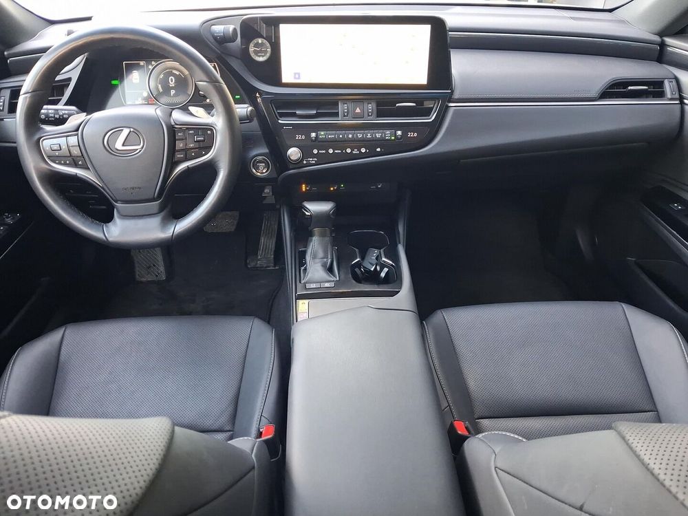 Lexus ES 300h Business Edition - 14