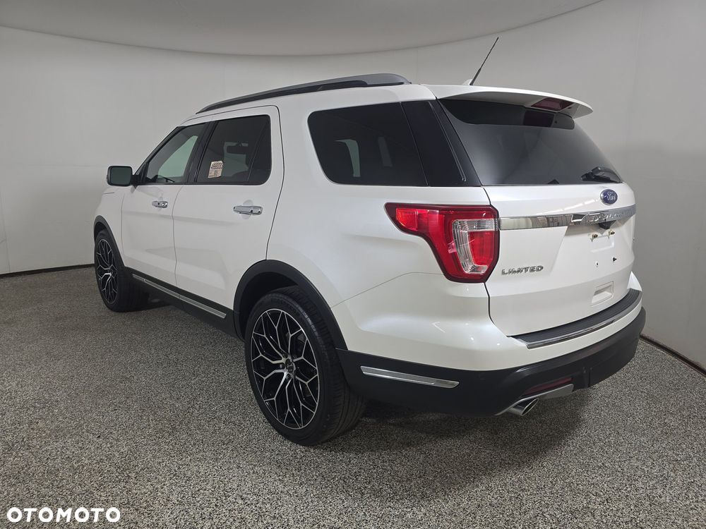 Ford Explorer - 6