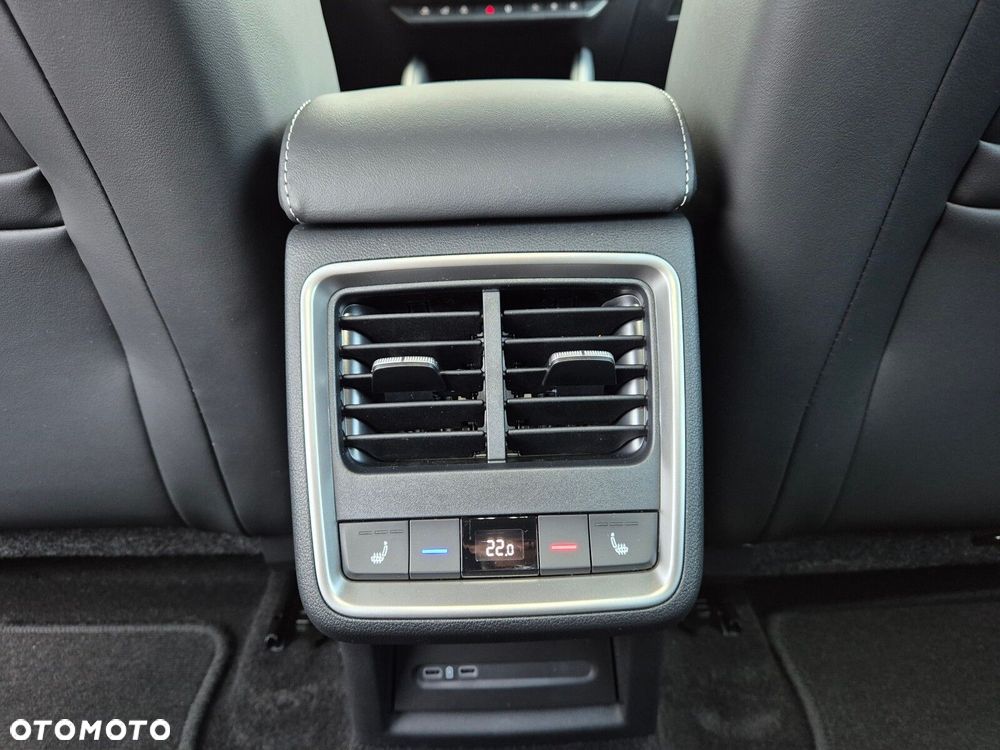 Skoda Elroq 60 63kWh Sportline - 37