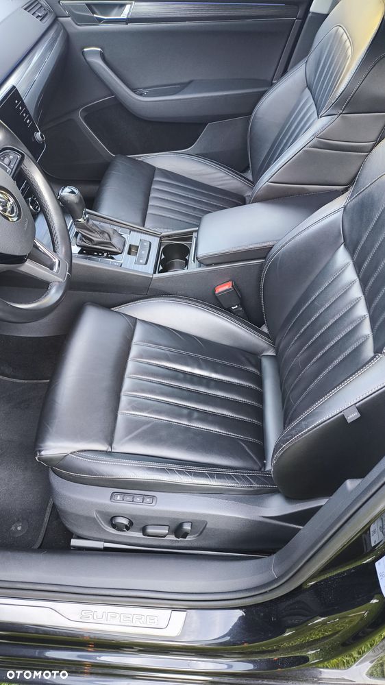 Skoda Superb 2.0 TDI Style DSG7 - 13